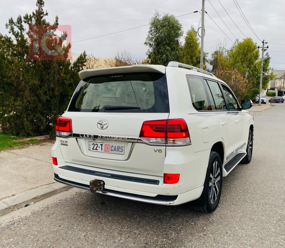 تويوتا لاندكروزر